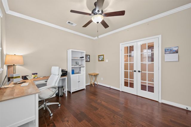 123 Forest Valley Bend, Conroe, TX 77384