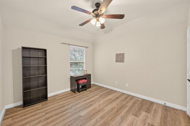 123 Forest Valley Bend, Conroe, TX 77384