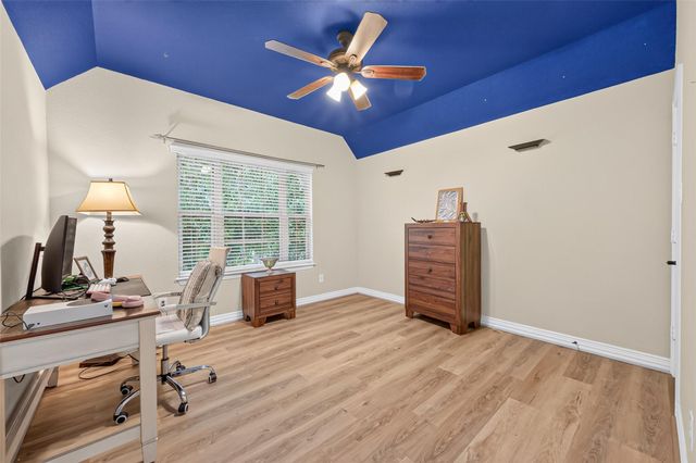 123 Forest Valley Bend, Conroe, TX 77384