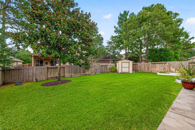 123 Forest Valley Bend, Conroe, TX 77384