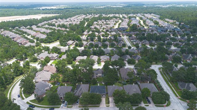123 Forest Valley Bend, Conroe, TX 77384