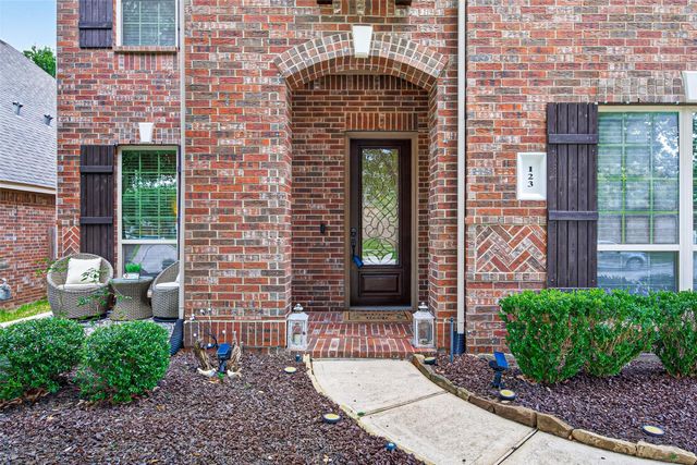 123 Forest Valley Bend, Conroe, TX 77384