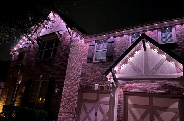 123 Forest Valley Bend, Conroe, TX 77384
