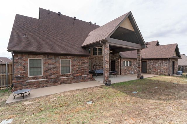524 Scarlet Oaks Drive, Benton, AR 72019