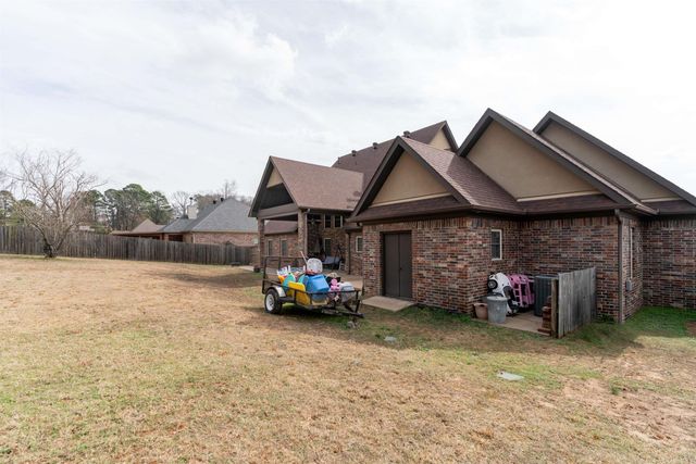 524 Scarlet Oaks Drive, Benton, AR 72019
