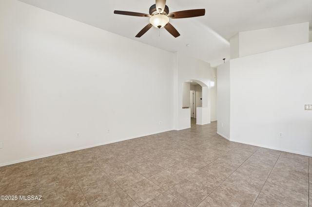 760 W Rio Teras, Green Valley, AZ 85614