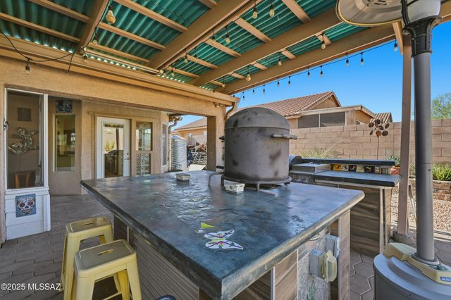 760 W Rio Teras, Green Valley, AZ 85614