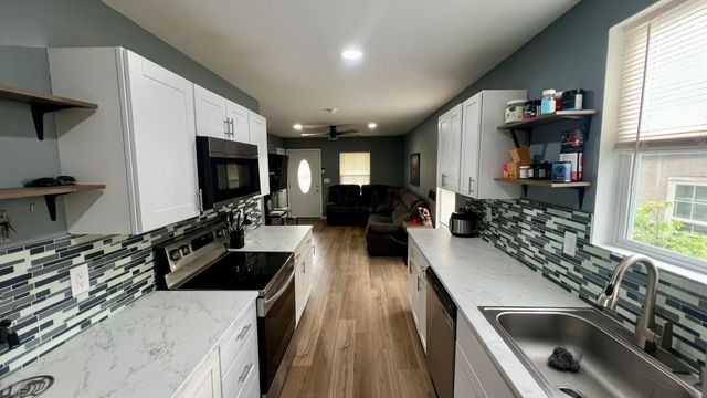 1024 E 13th Avenue, Columbus, OH 43211