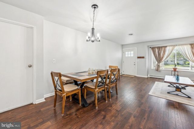 44 GARDENIA WAY, Toms River, NJ 08755