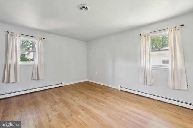 44 GARDENIA WAY, Toms River, NJ 08755