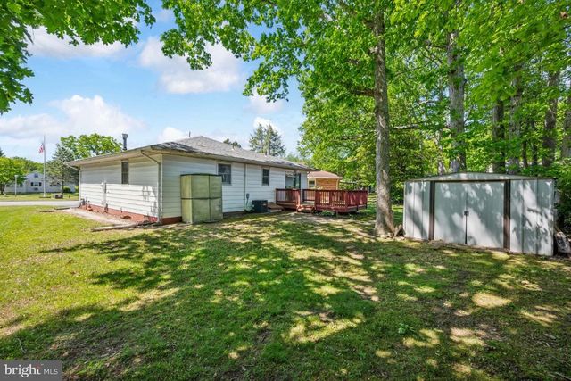 44 GARDENIA WAY, Toms River, NJ 08755