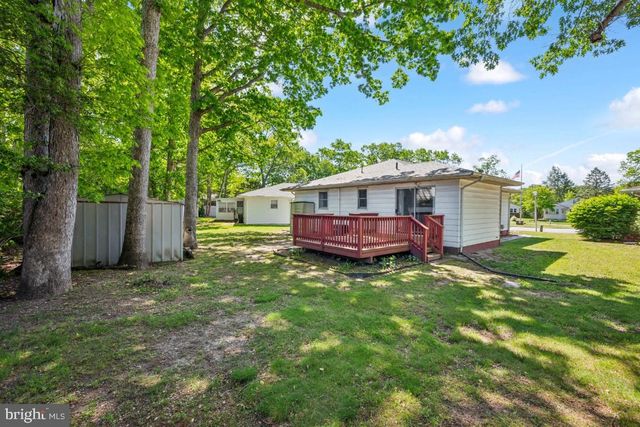 44 GARDENIA WAY, Toms River, NJ 08755