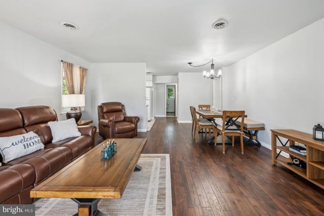 44 GARDENIA WAY, Toms River, NJ 08755