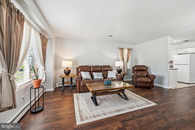 44 GARDENIA WAY, Toms River, NJ 08755