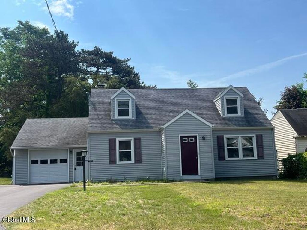 134 Osborne Road, Colonie, NY 12205