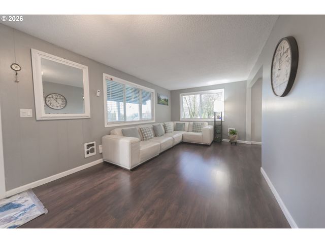 22413 Ne 242ND Ave, Battle Ground, WA 98604