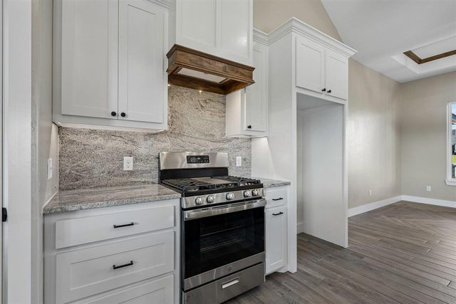 12702 Sierra Lane, Elgin, OK 73538