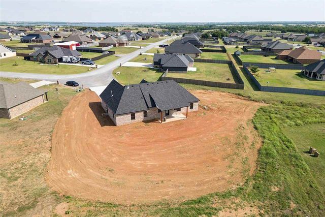 12702 Sierra Lane, Elgin, OK 73538