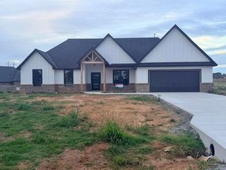 12702 Sierra Lane, Elgin, OK 73538