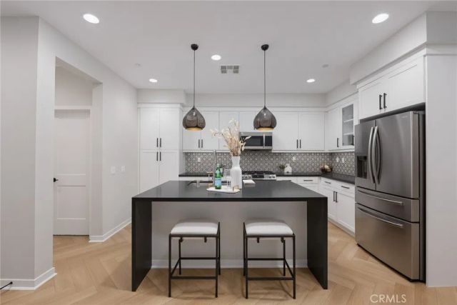 1419 N Indian Hill Boulevard, Claremont, CA 91711