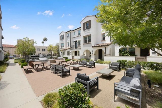 1419 N Indian Hill Boulevard, Claremont, CA 91711