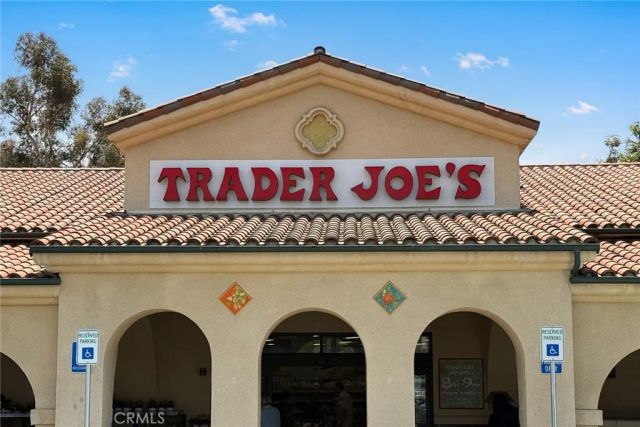 1419 N Indian Hill Boulevard, Claremont, CA 91711