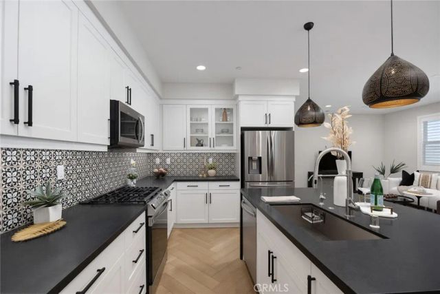 1419 N Indian Hill Boulevard, Claremont, CA 91711