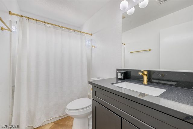 6752 Lookout Lodge Lane 1, North Las Vegas, NV 89084