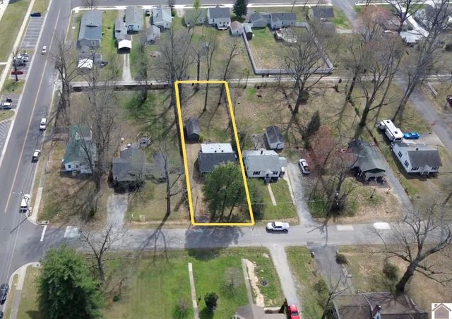 2516 Clark, Paducah, KY 42001