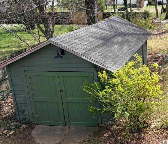 2516 Clark, Paducah, KY 42001