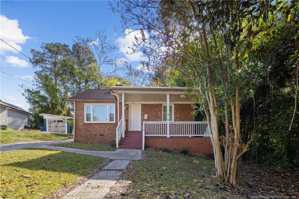 213 Sunset Avenue, Fayetteville, NC 28301