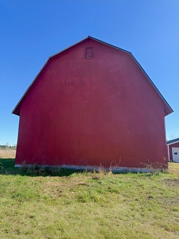 11700 N 11 Road, Wexford Twp, MI 49620