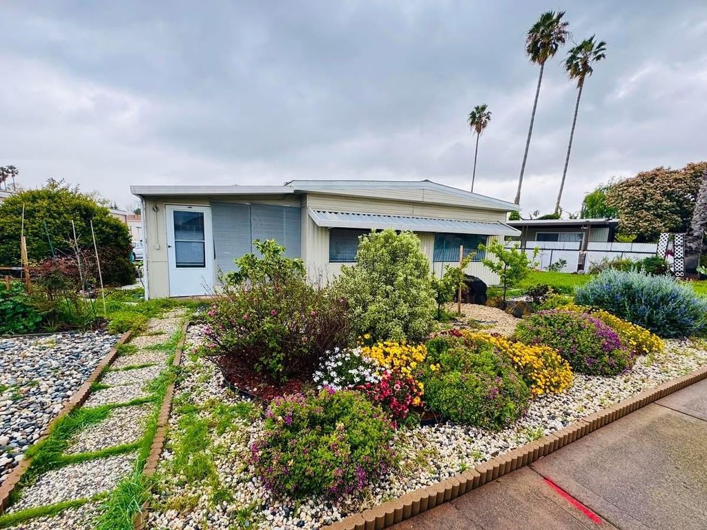 192 Hawaii Circle 192, Union City, CA 94587