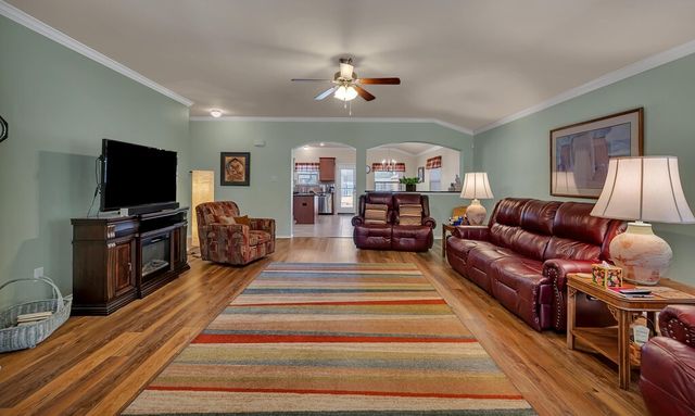 9836 Shallow Creek Drive, Waco, TX 76708