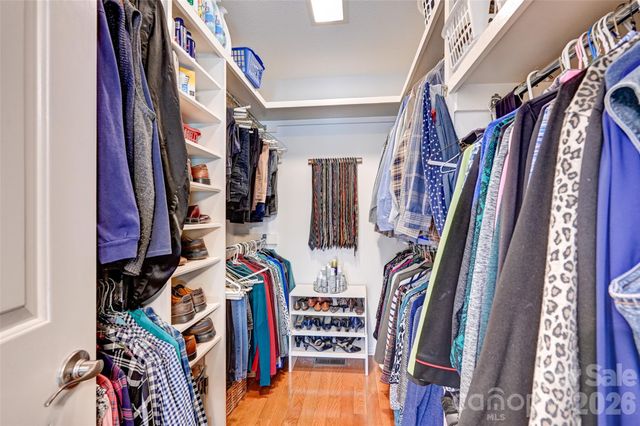 27 Cedar Summit Road, Asheville, NC 28803