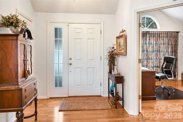 27 Cedar Summit Road, Asheville, NC 28803