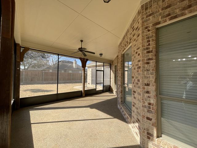 8110 Silver Spur Drive, Arlington, TX 76001