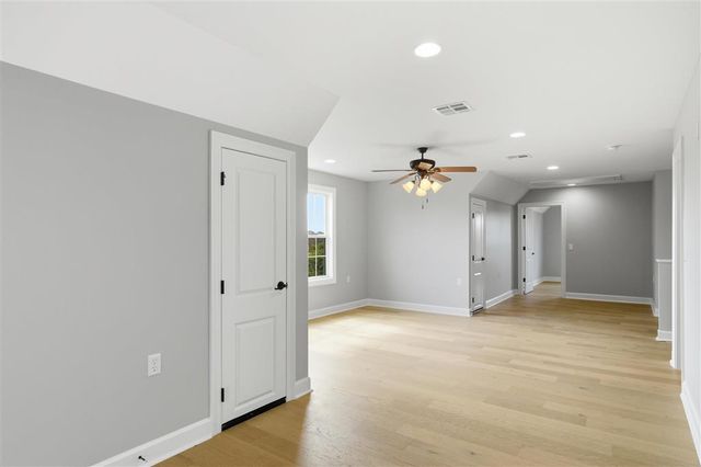 905 W Sale Road, Lake Charles, LA 70605