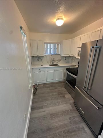 1670 Harding St A, Hollywood, FL 33020