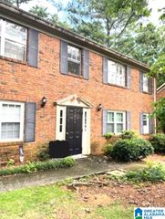 2044D Montreat Cir # 2044-D, Vestavia Hills, AL 35216