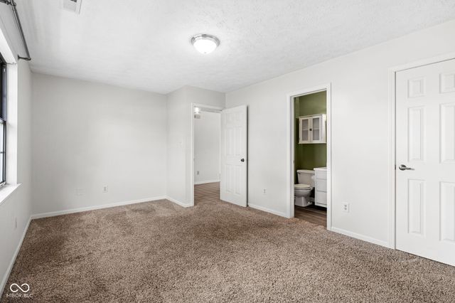 19 Lake Drive S, Brownsburg, IN 46112