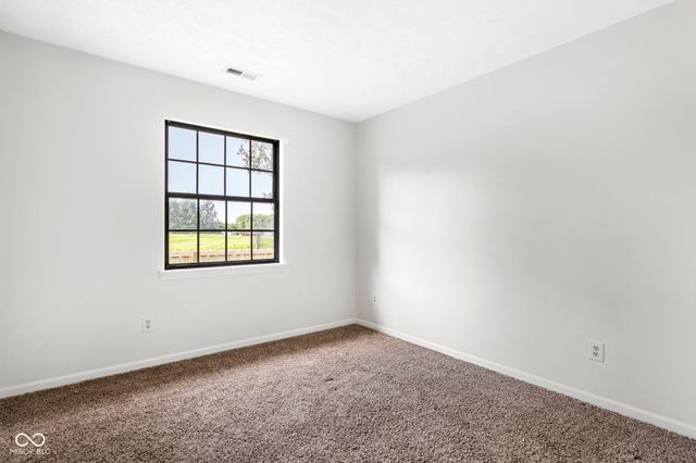 19 Lake Drive S, Brownsburg, IN 46112