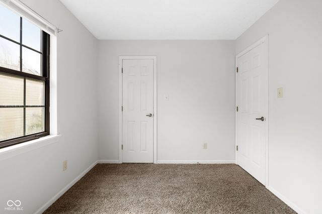 19 Lake Drive S, Brownsburg, IN 46112
