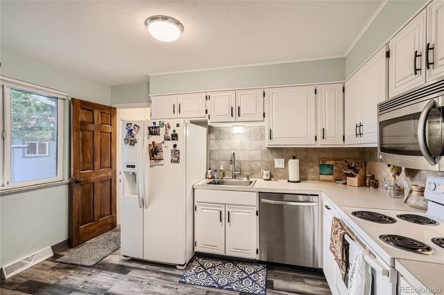810 E 85th Avenue, Denver, CO 80229