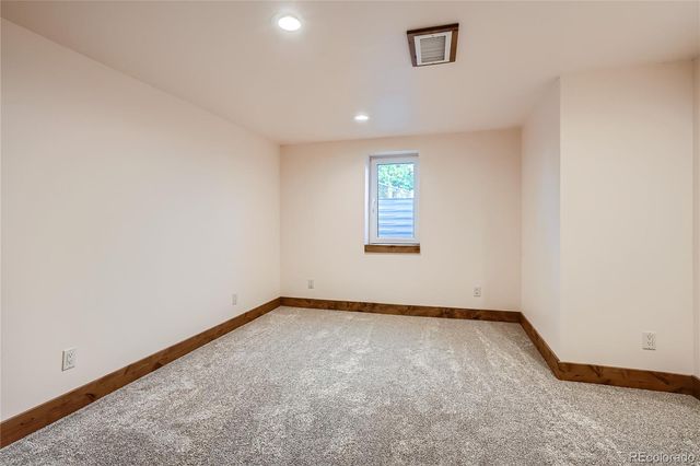 810 E 85th Avenue, Denver, CO 80229