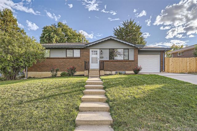 810 E 85th Avenue, Denver, CO 80229