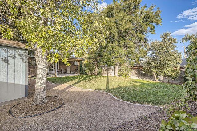 810 E 85th Avenue, Denver, CO 80229