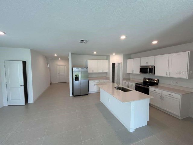 1140 HOUR GLASS ROAD, Lakeland, FL 33801
