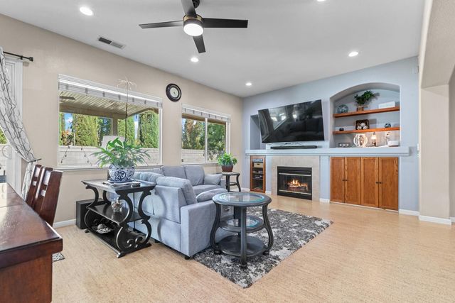 3285 Long Island St, West Sacramento, CA 95691