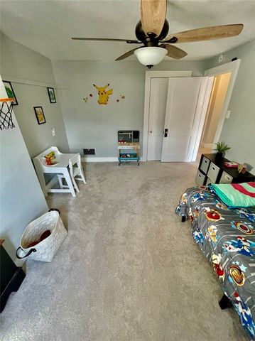 821 7th Ave, Coraopolis, PA 15108